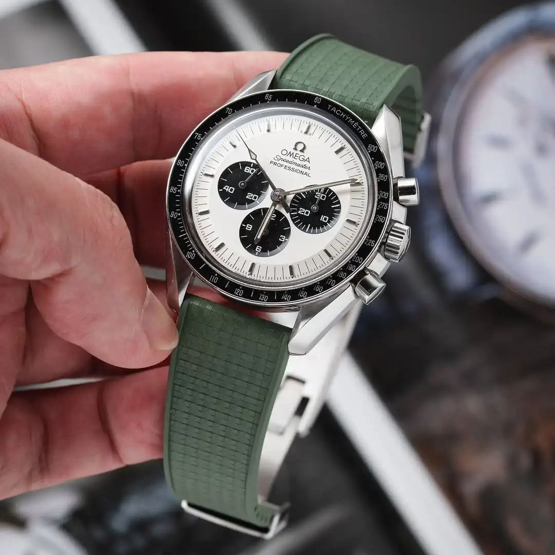 グランドセイコーオメガスピードマスター 19 ミリメートル  - Cartier Watch Ballon Bleu のレビューと価格